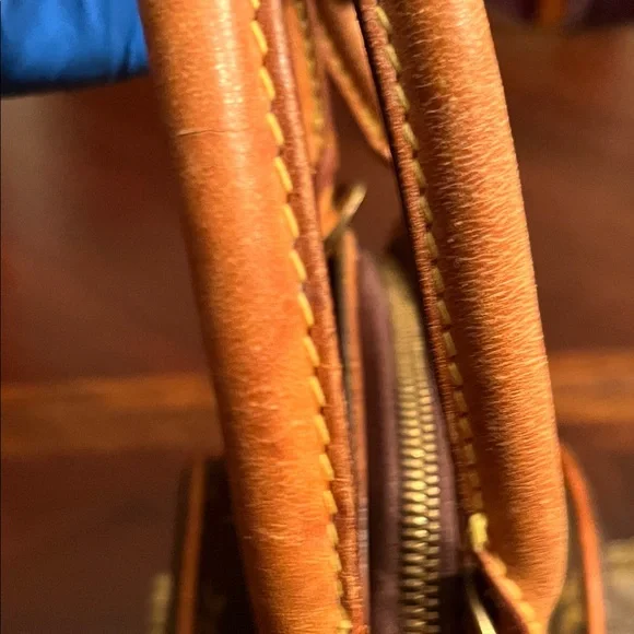 Louis Vuitton Dark Brown Monogram Shoulder Bag - Picture 3 of 6